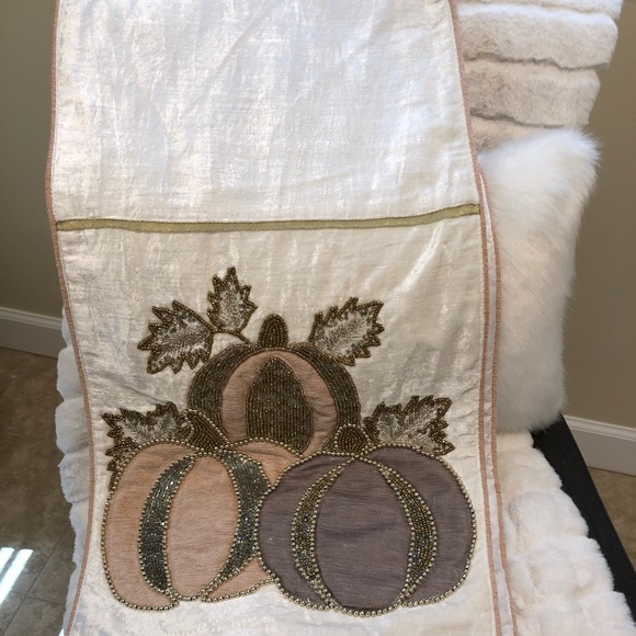 Fancy Beaded Velvet Table Runner - Picture 2 of 5